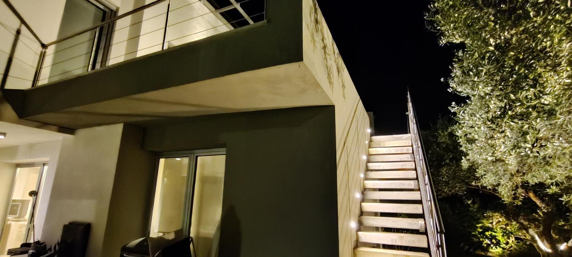 콰르투 산텔레나 Art House Quartu - Margine Rosso B&B 외부 사진