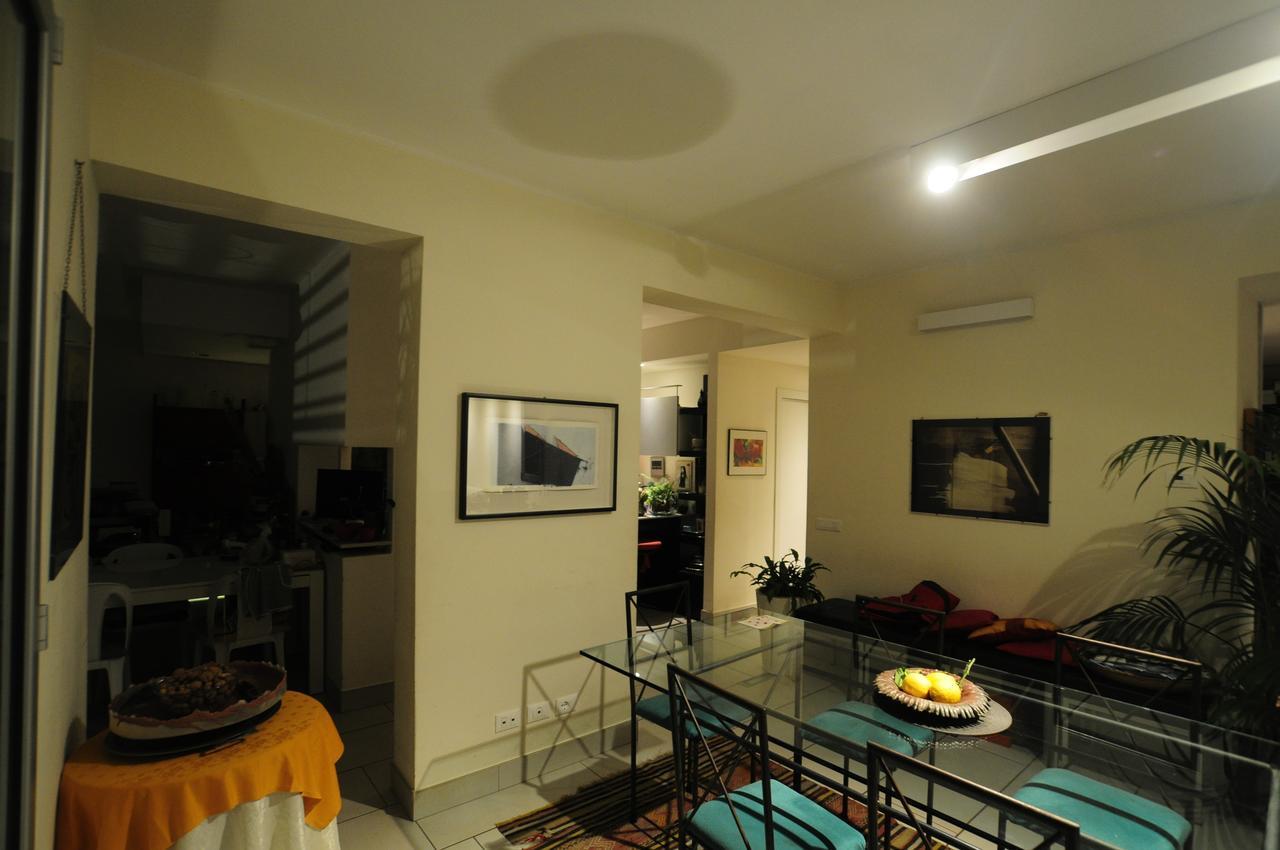 콰르투 산텔레나 Art House Quartu - Margine Rosso B&B 외부 사진