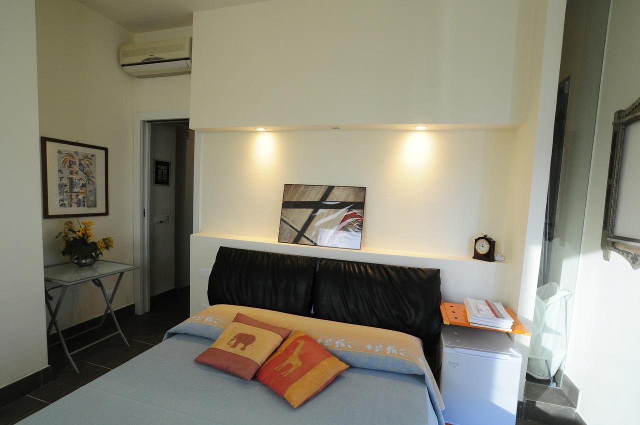 콰르투 산텔레나 Art House Quartu - Margine Rosso B&B 외부 사진